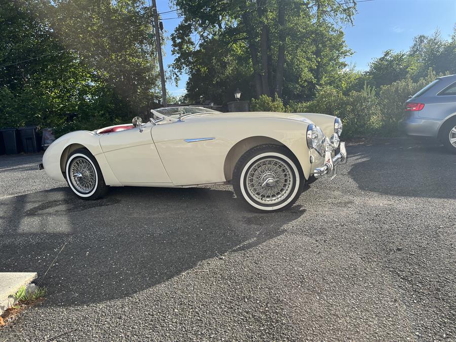 <h1>For Sale - 1954 Big Healey, 100, BN1 UK RHD Frame off restored</h1>